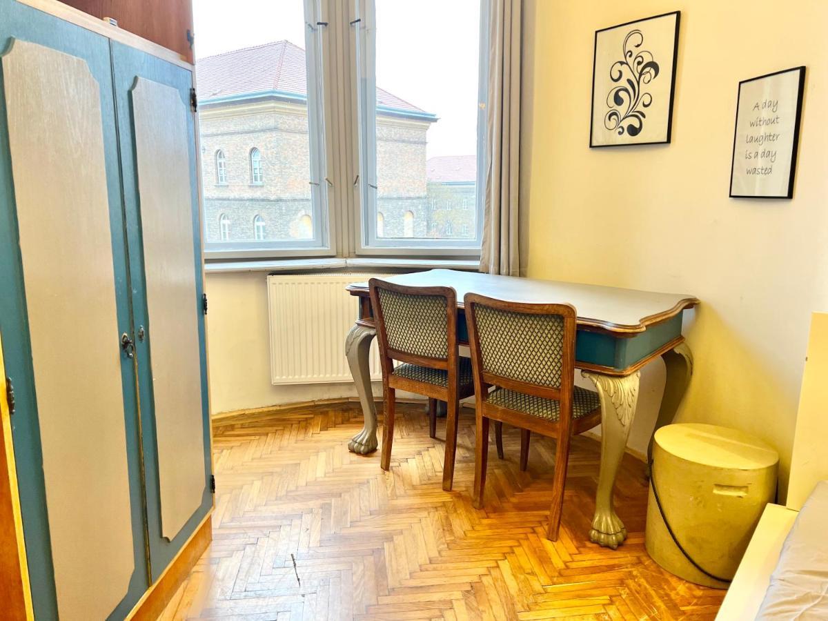 F14 Guest House By Small Home Budapest Kültér fotó