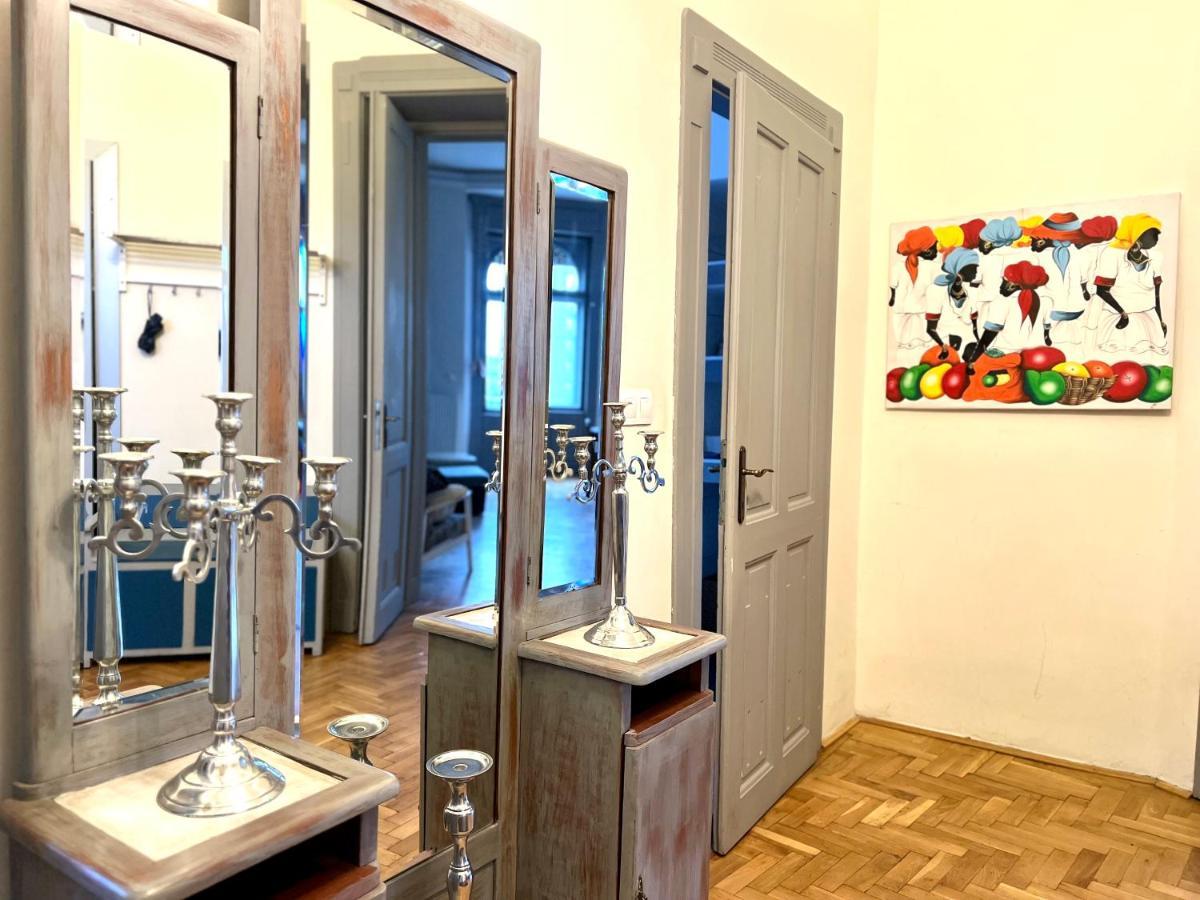 F14 Guest House By Small Home Budapest Kültér fotó