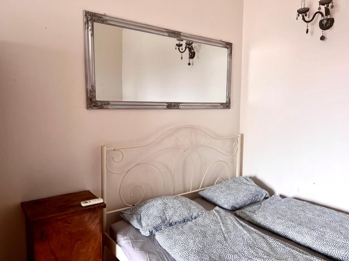 F14 Guest House By Small Home Budapest Kültér fotó