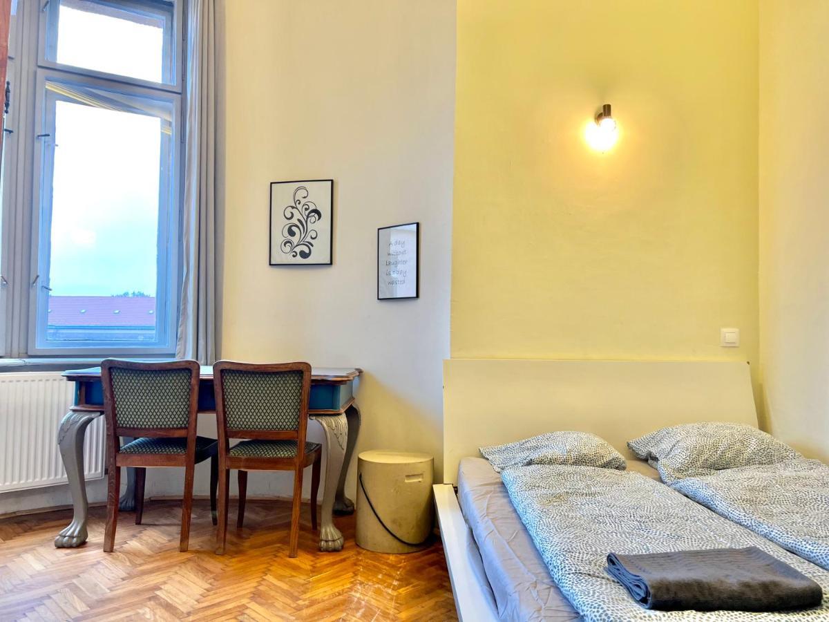 F14 Guest House By Small Home Budapest Kültér fotó