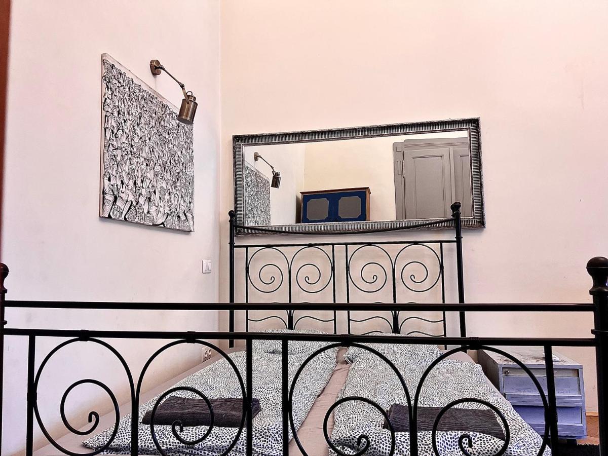 F14 Guest House By Small Home Budapest Kültér fotó